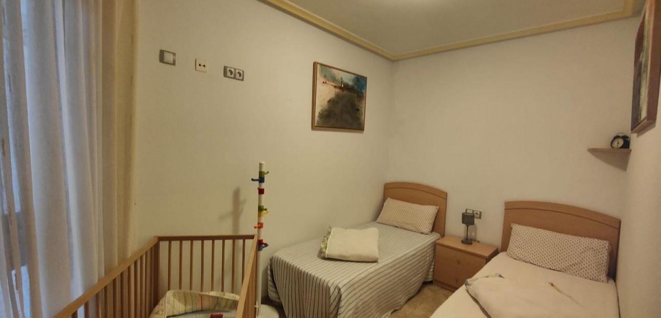 Venta - Apartamento / piso -
Torrevieja - La Mata pueblo