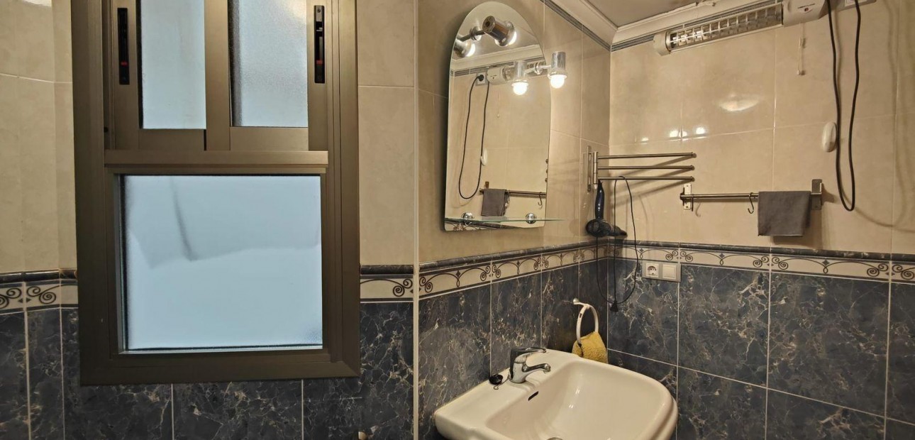 Venta - Apartamento / piso -
Torrevieja - La Mata pueblo