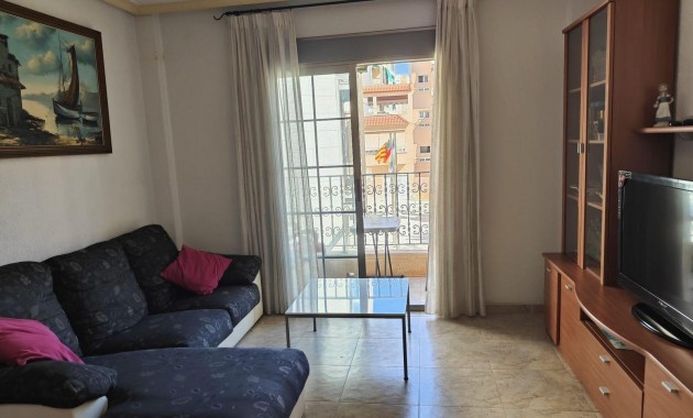 Venta - Apartamento / piso -
Torrevieja - La Mata pueblo