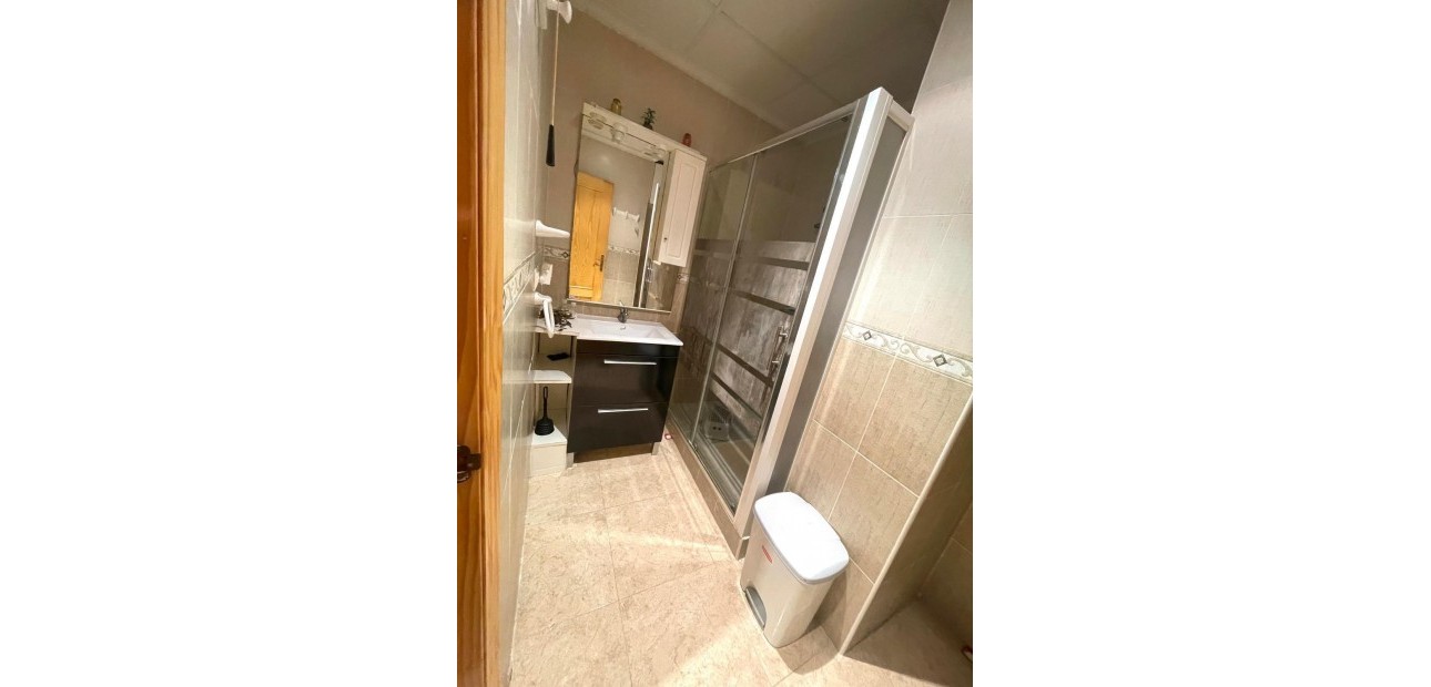 Herverkoop - Appartement / flat -
Torrevieja - Los Europeos