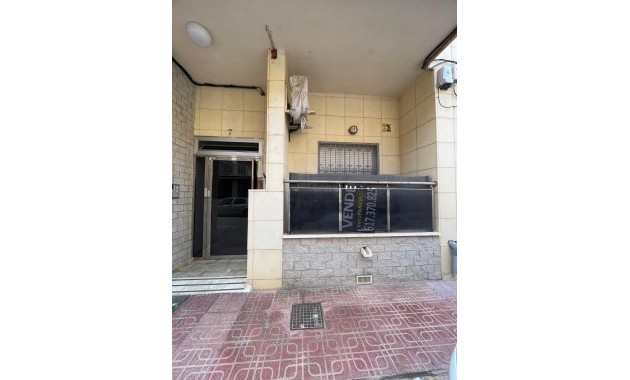 Herverkoop - Appartement / flat -
Torrevieja - Los Europeos