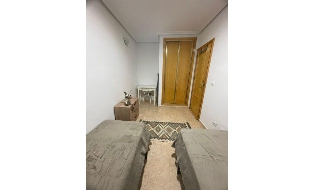 Herverkoop - Appartement / flat -
Torrevieja - Los Europeos