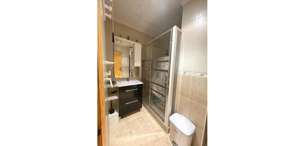 Herverkoop - Appartement / flat -
Torrevieja - Los Europeos