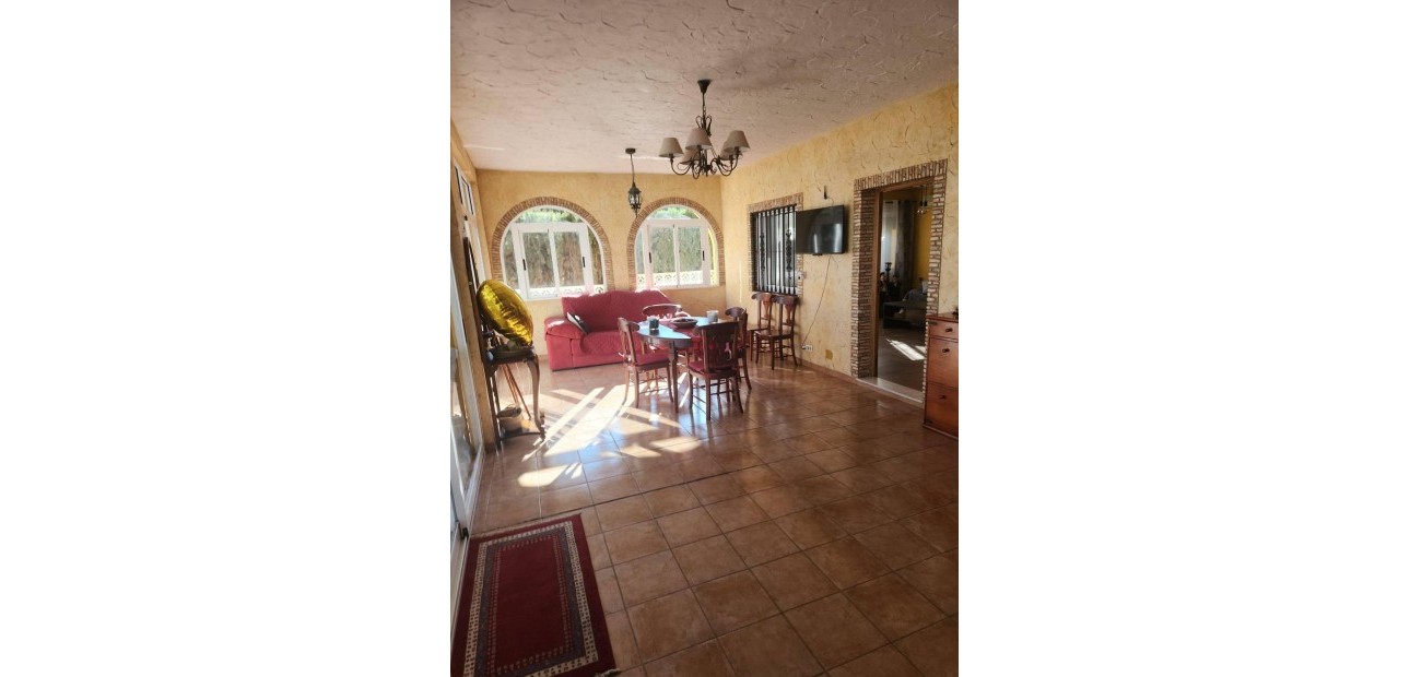 Herverkoop - Villa -
Orihuela Costa - Los Almendros-La Florida