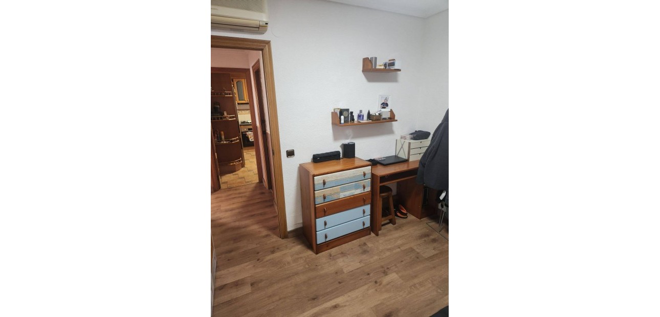 Herverkoop - Villa -
Orihuela Costa - Los Almendros-La Florida