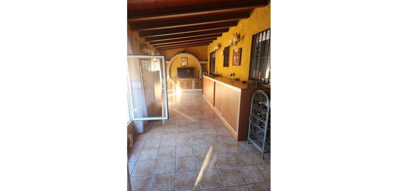 Herverkoop - Villa -
Orihuela Costa - Los Almendros-La Florida