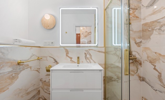 Venta - Apartamento / piso -
Orihuela Costa - Punta Prima