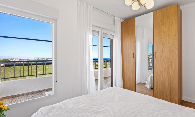 Venta - Apartamento / piso -
Orihuela Costa - Punta Prima