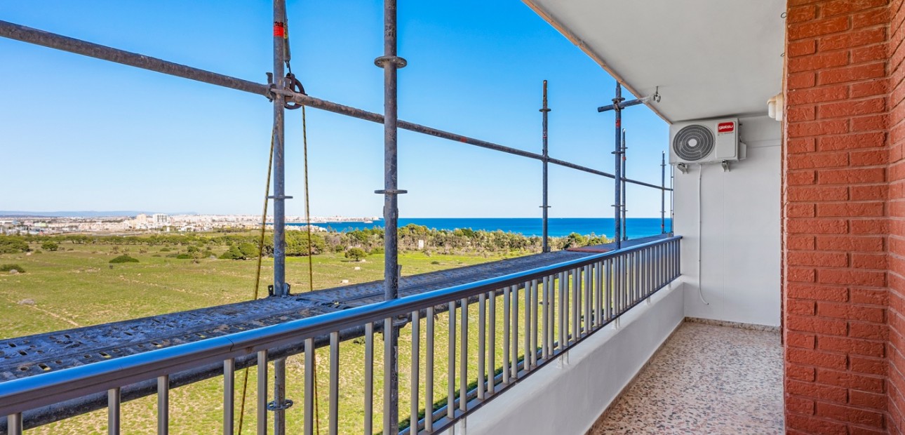 Venta - Apartamento / piso -
Orihuela Costa - Punta Prima