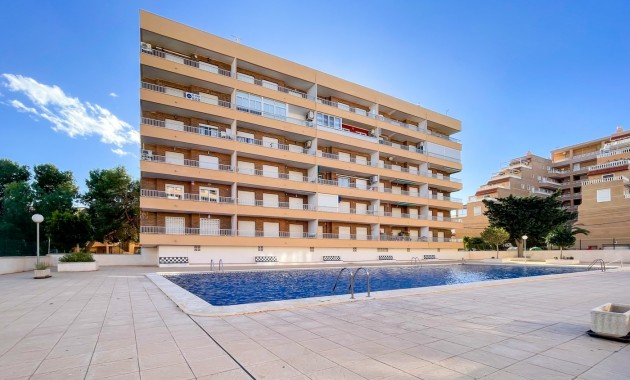 Venta - Apartamento / piso -
Orihuela Costa - Punta Prima