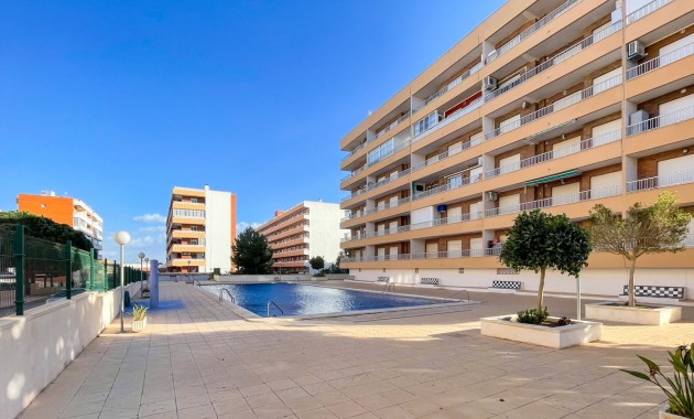 Venta - Apartamento / piso -
Orihuela Costa - Punta Prima
