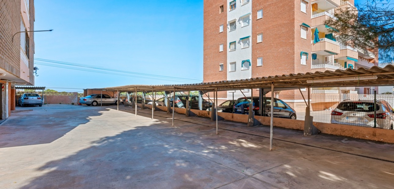 Venta - Apartamento / piso -
Orihuela Costa - Punta Prima
