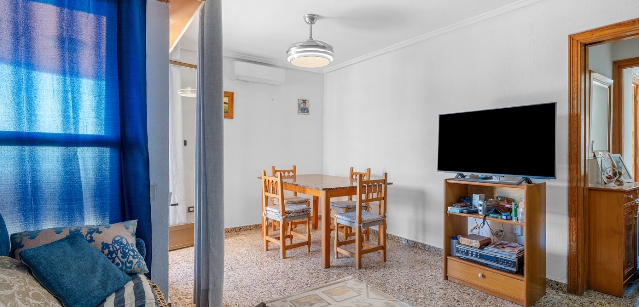 Venta - Apartamento / piso -
Arenales del Sol - Segunda linea playa