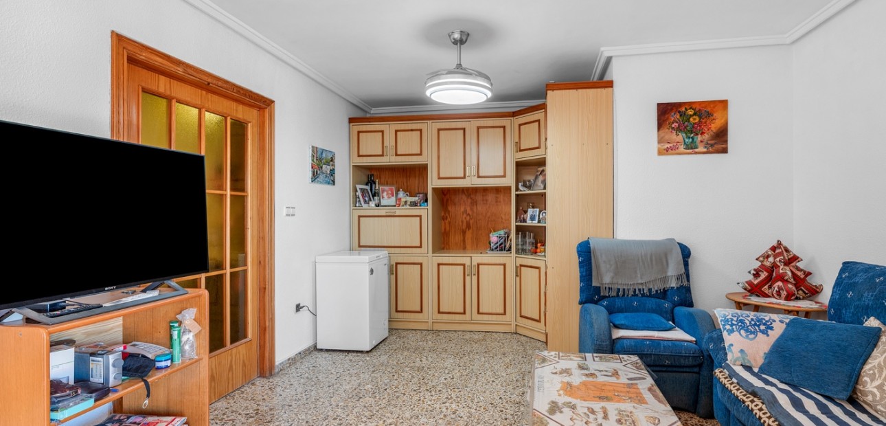 Venta - Apartamento / piso -
Arenales del Sol - Segunda linea playa