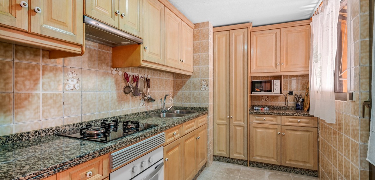 Venta - Apartamento / piso -
Arenales del Sol - Segunda linea playa