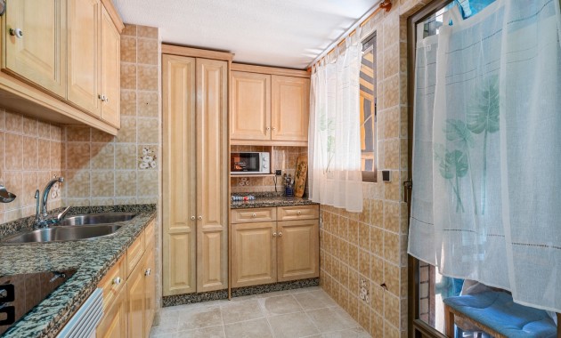 Venta - Apartamento / piso -
Arenales del Sol - Segunda linea playa