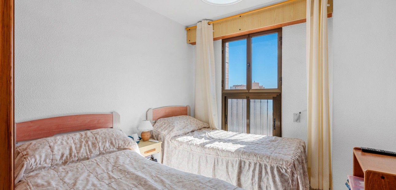 Venta - Apartamento / piso -
Arenales del Sol - Segunda linea playa