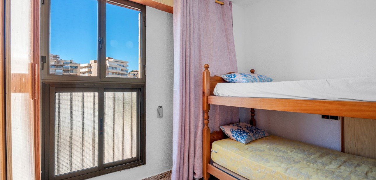 Venta - Apartamento / piso -
Arenales del Sol - Segunda linea playa