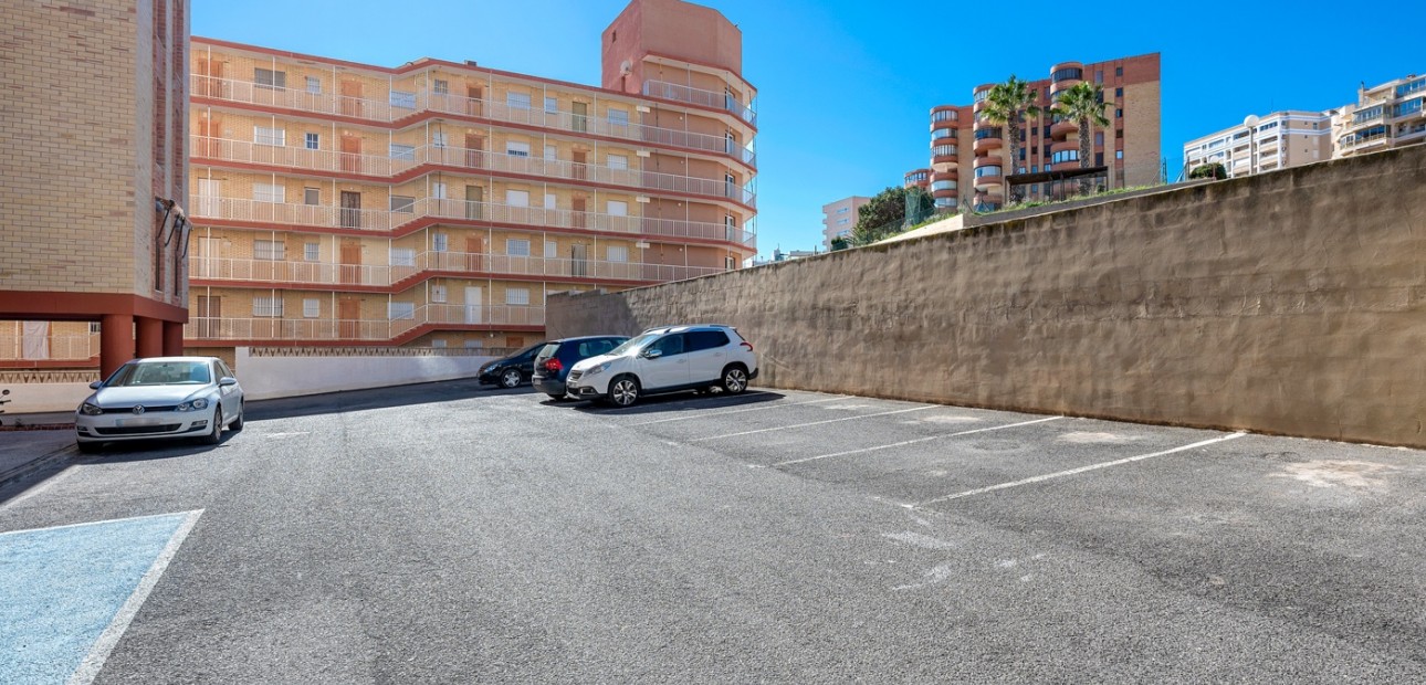 Venta - Apartamento / piso -
Arenales del Sol - Segunda linea playa