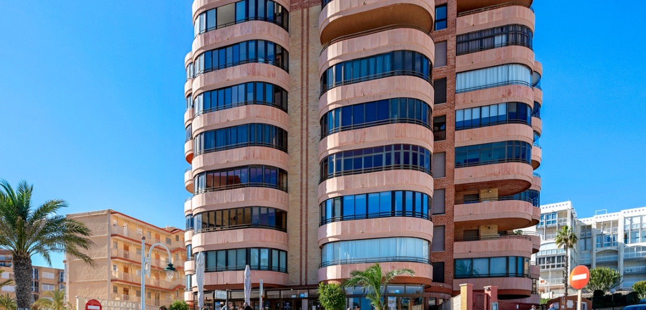 Venta - Apartamento / piso -
Arenales del Sol - Segunda linea playa