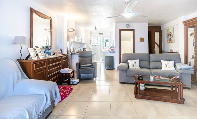 Venta - Apartamento / piso -
Orihuela Costa - Los Balcones