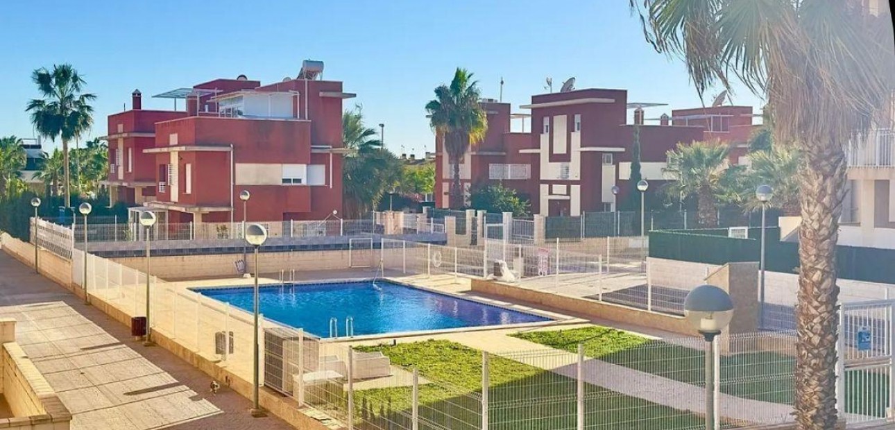 Venta - Apartamento / piso -
Orihuela Costa - Lomas de Cabo Roig