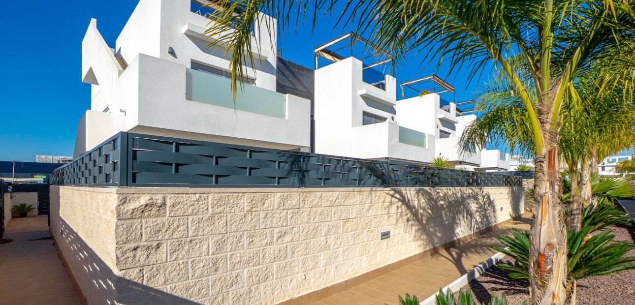 Venta - Apartamento / piso -
Ciudad Quesada - Lo Marabu