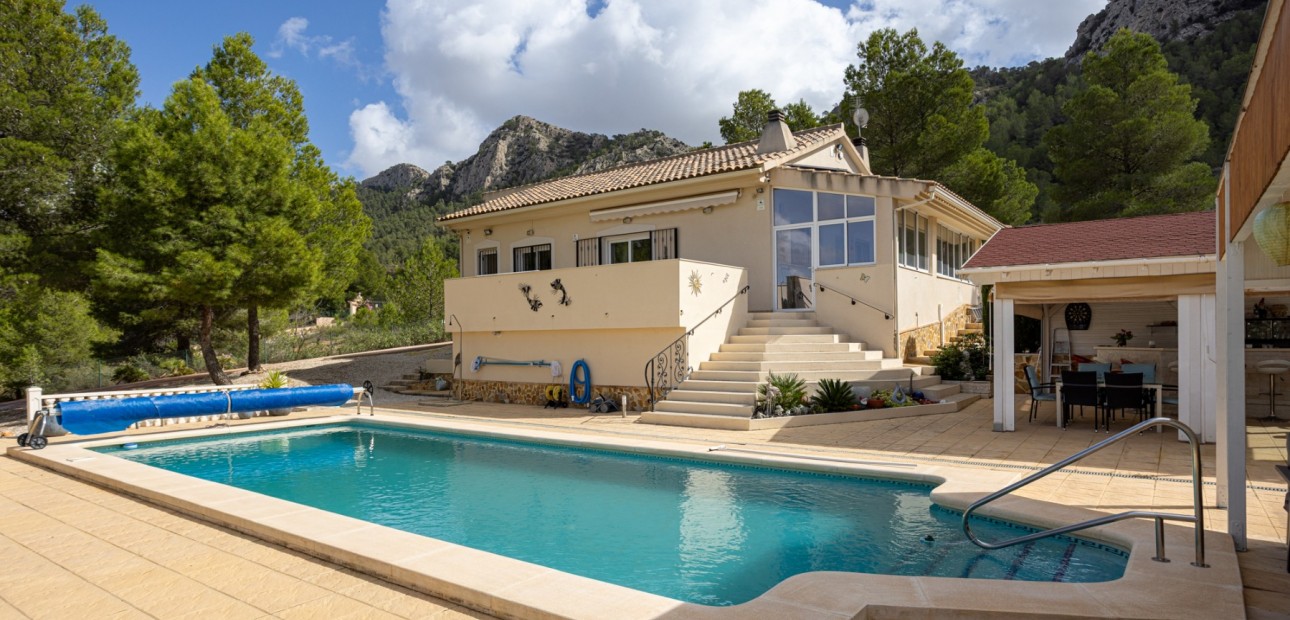 Herverkoop - Villa - Detached -
La Zarza