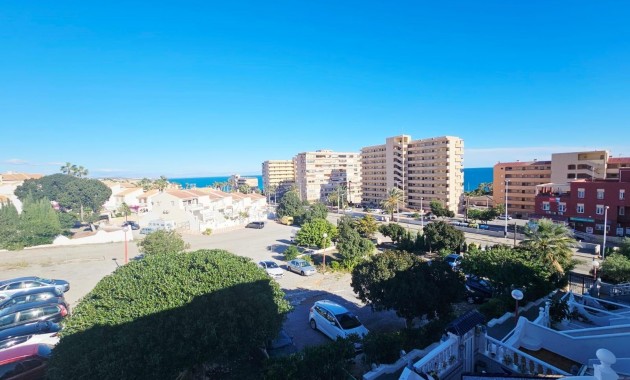 Herverkoop - duplex -
Torrevieja - Cabo cervera