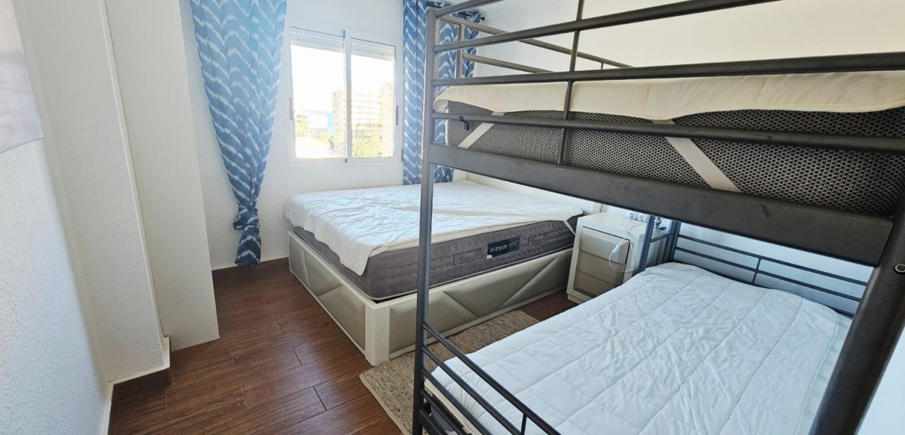 Herverkoop - duplex -
Torrevieja - Cabo cervera