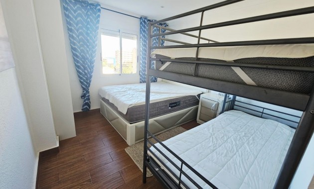 Herverkoop - duplex -
Torrevieja - Cabo cervera