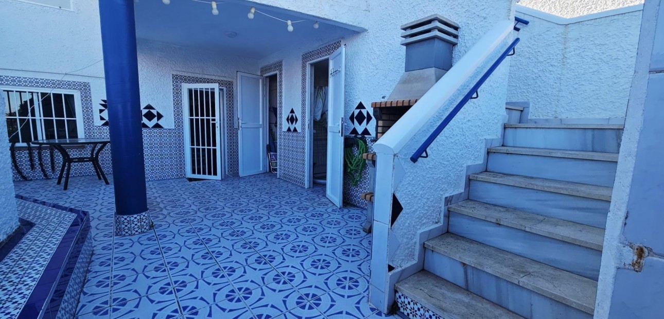 Herverkoop - duplex -
Torrevieja - Cabo cervera