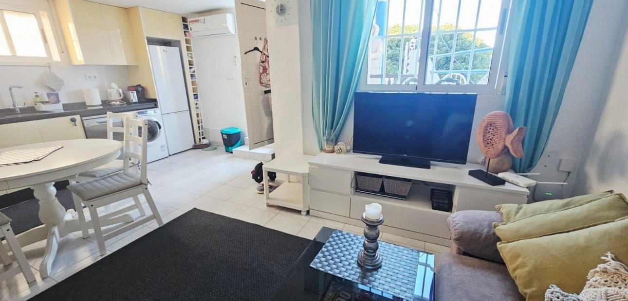 Herverkoop - duplex -
Torrevieja - Cabo cervera