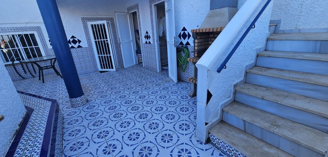 Herverkoop - duplex -
Torrevieja - Cabo cervera