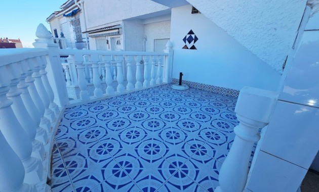 Herverkoop - duplex -
Torrevieja - Cabo cervera