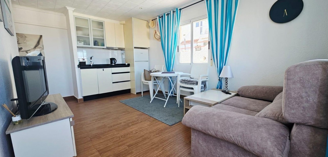 Herverkoop - duplex -
Torrevieja - Cabo cervera