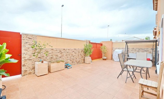 Sale - Apartment / flat -
Torrevieja - Zona los Frutales