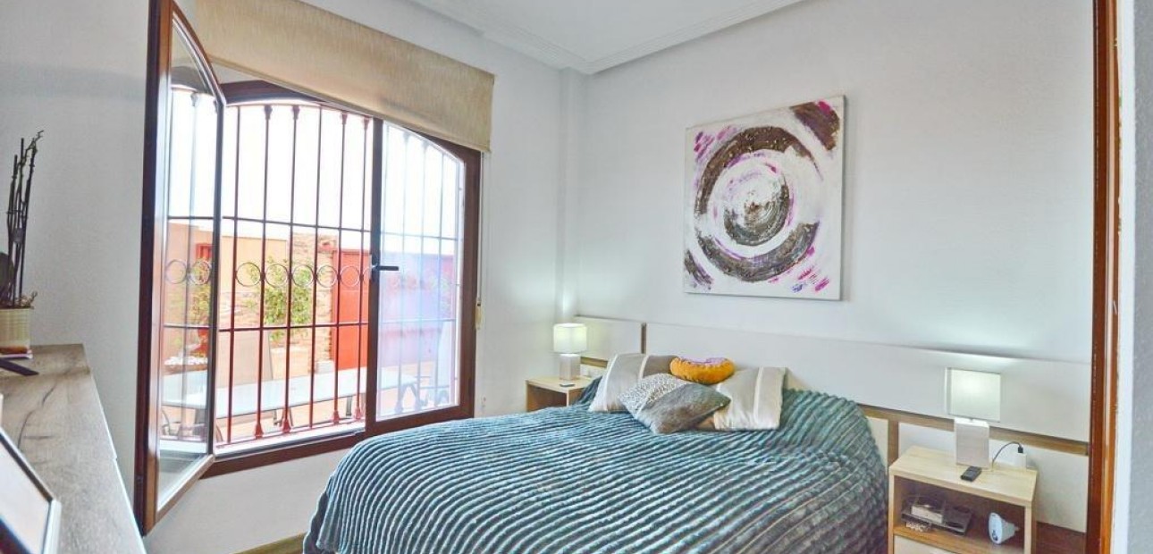 Sale - Apartment / flat -
Torrevieja - Zona los Frutales