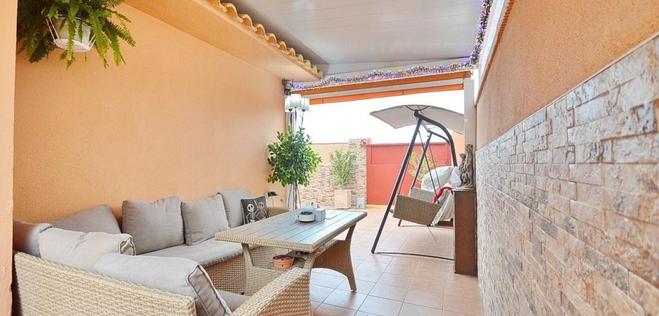 Sale - Apartment / flat -
Torrevieja - Zona los Frutales