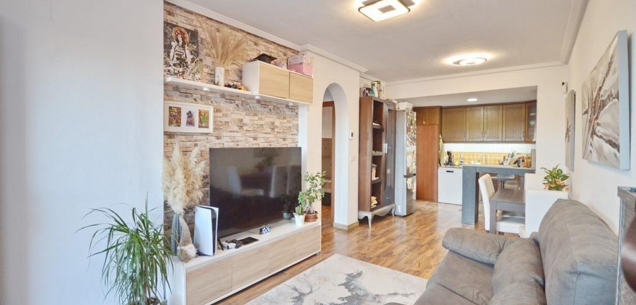 Sale - Apartment / flat -
Torrevieja - Zona los Frutales