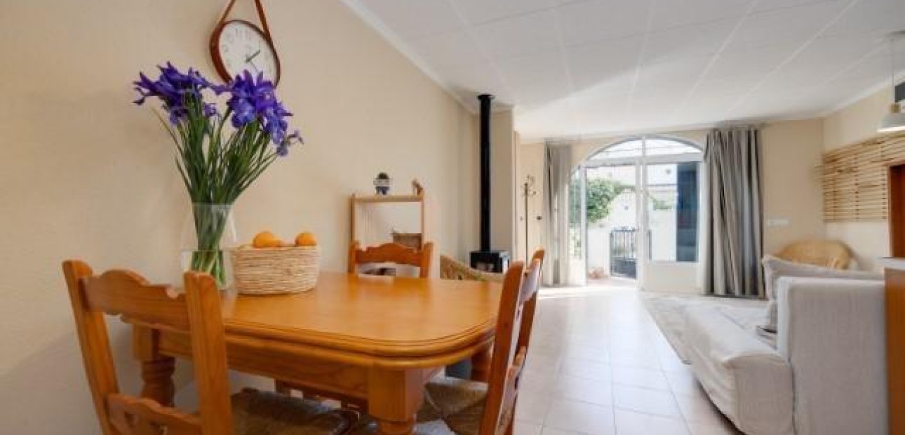 Venta - Bungalow -
Torrevieja - El limonar