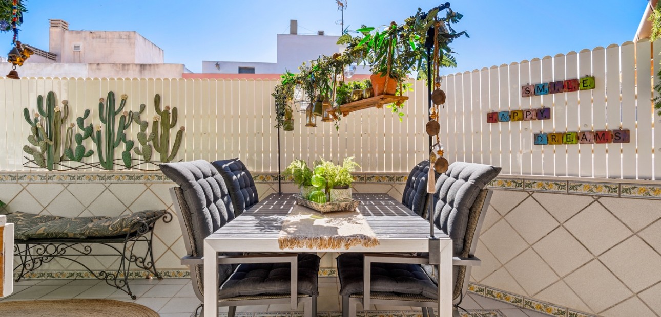 Venta - Apartamento / piso -
Torrevieja - Torrevieja - Centre