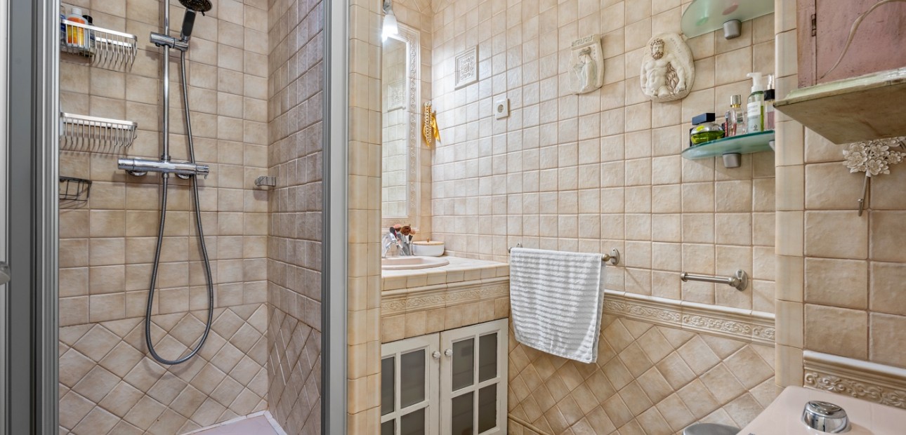 Venta - Apartamento / piso -
Torrevieja - Torrevieja - Centre