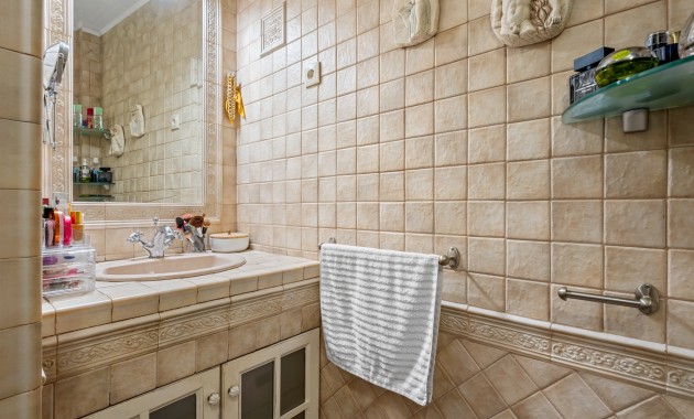 Venta - Apartamento / piso -
Torrevieja - Torrevieja - Centre