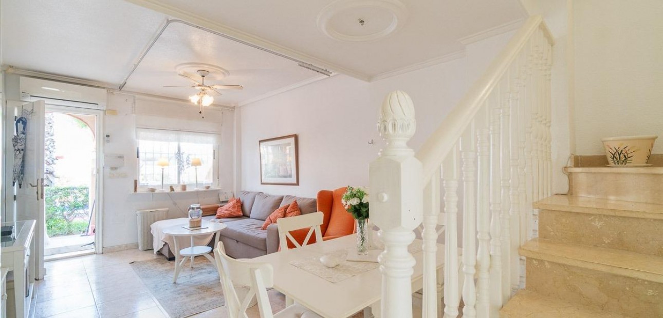 Venta - Terraced house -
Orihuela Costa - Playa Flamenca