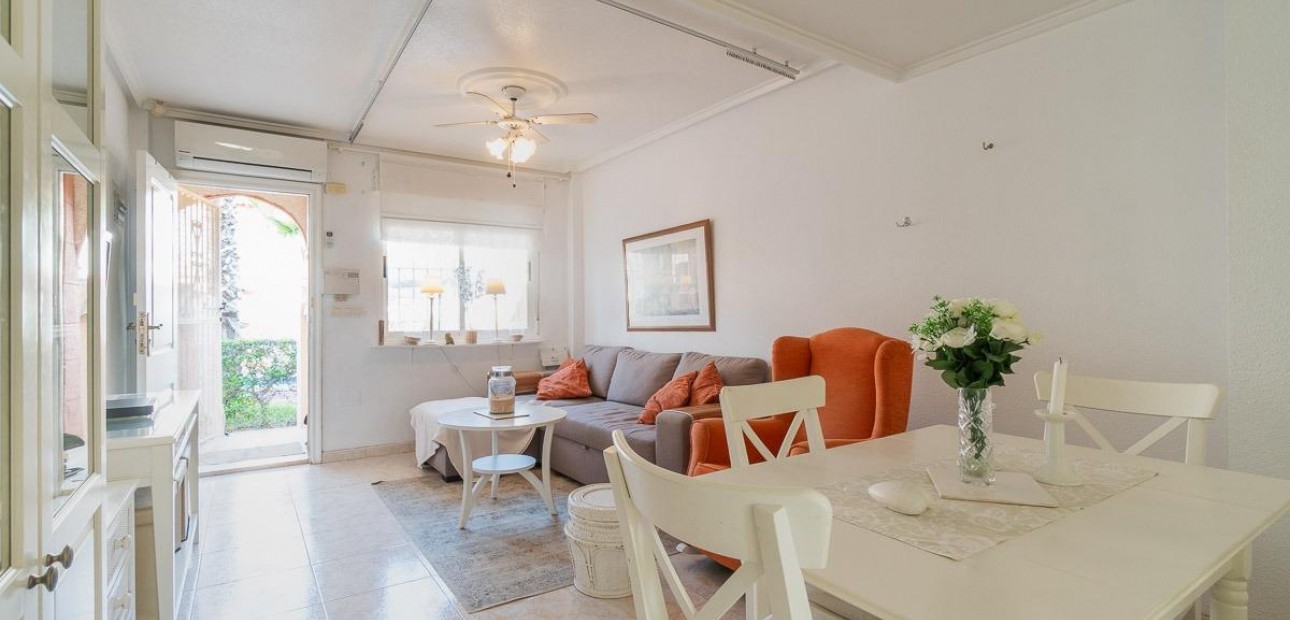 Venta - Terraced house -
Orihuela Costa - Playa Flamenca