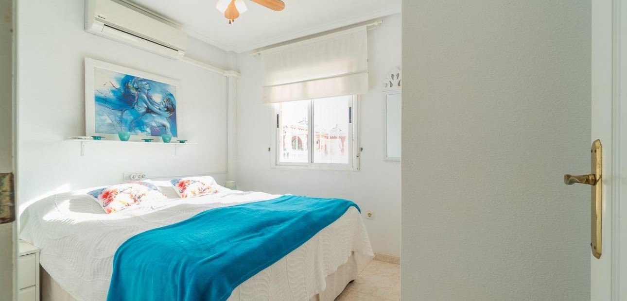 Venta - Terraced house -
Orihuela Costa - Playa Flamenca