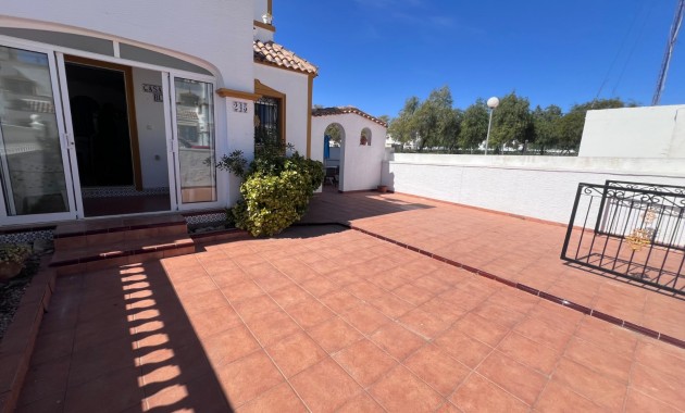 Venta - House -
Entre Naranjo - Vistabella Golf