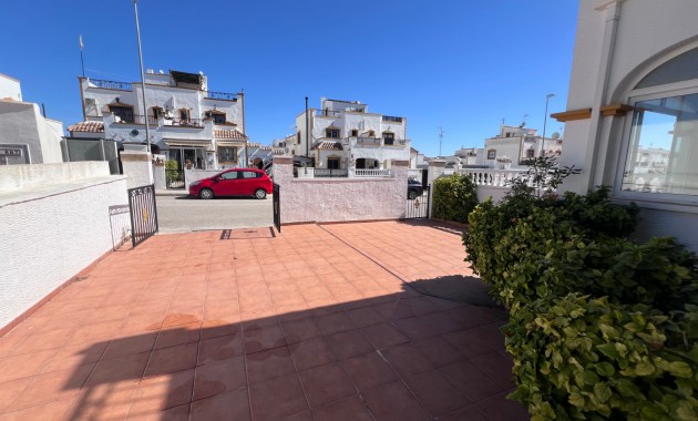 Venta - House -
Entre Naranjo - Vistabella Golf