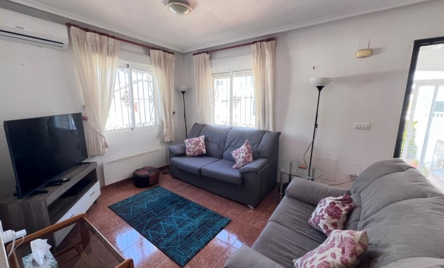 Venta - House -
Entre Naranjo - Vistabella Golf